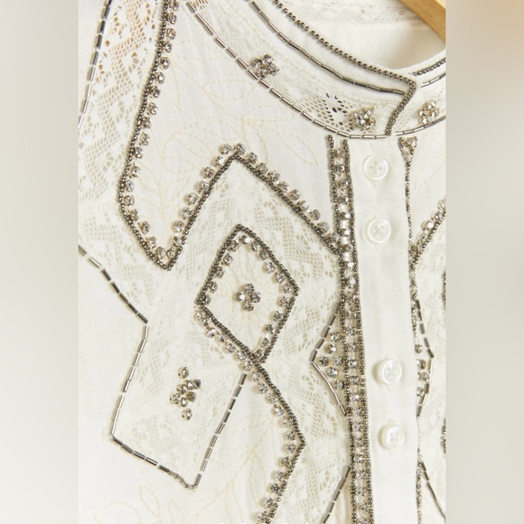 NWT Antthropologie Pilcro Nayeli White Beaded Cotton Linen Buttondown, size M - Picture 3 of 16